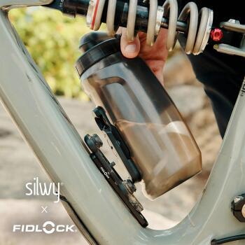 Gourde magnétique pour vélo avec fixation FIDLOCK