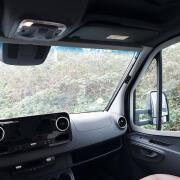 Store d'occultation REMIfront Pare-brise - Mercedes Sprinter : Sprinter de 2007 à 2018 / Crafter de 2006 à 2016 - Pied de rétroviseur coudé